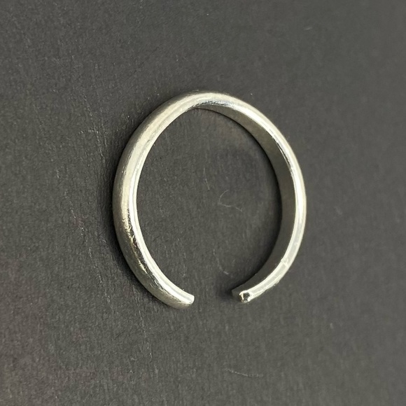 925 SILVER ADJUSTABLE PINKY RING UNISEX - Picture 3 of 10